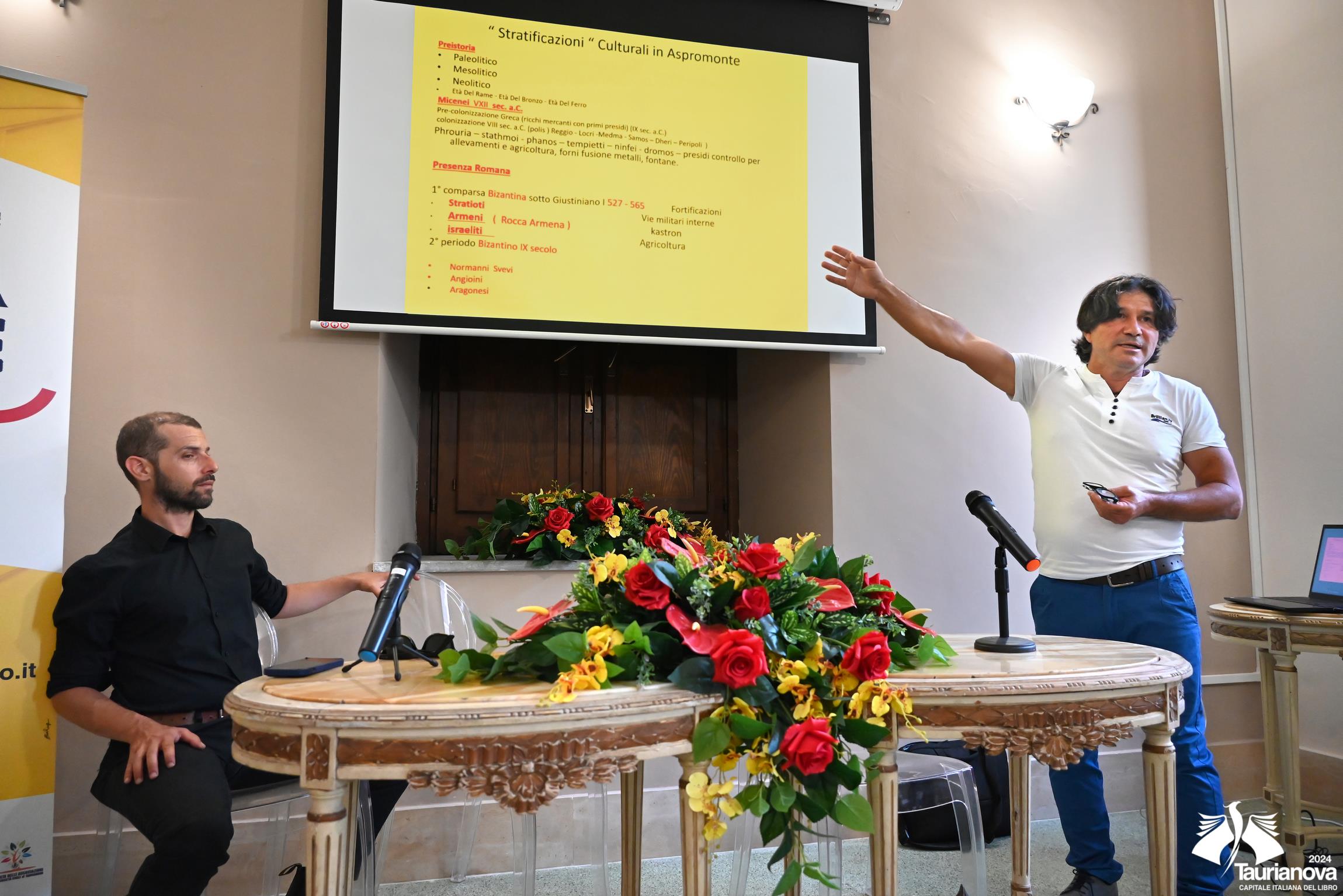 Presentazione di “Guida ai siti archeologici del Parco Nazionale d’Aspromonete” di Lino Licari  – FOTO